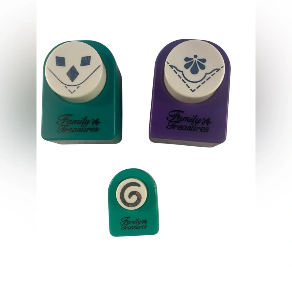 Family Treasures Paper Punch Corners Edges Shapes Twirl Six Art Craft Lot 3